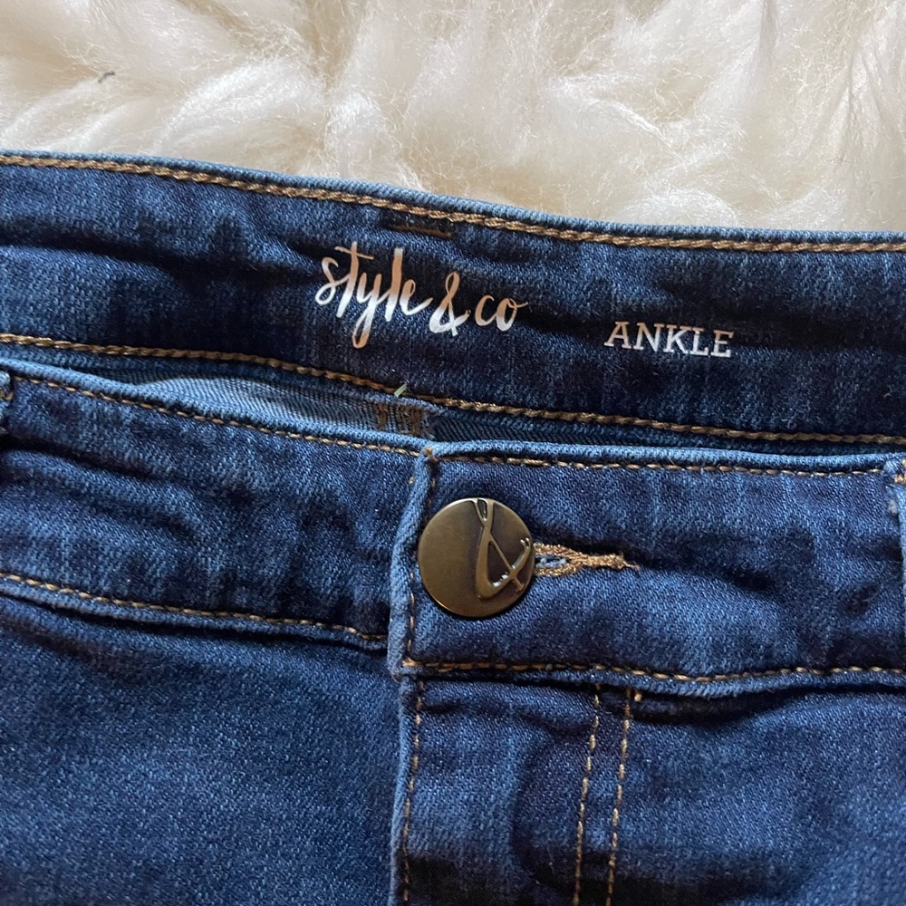 Style & Co. Blue Ankle Cropped Jeans